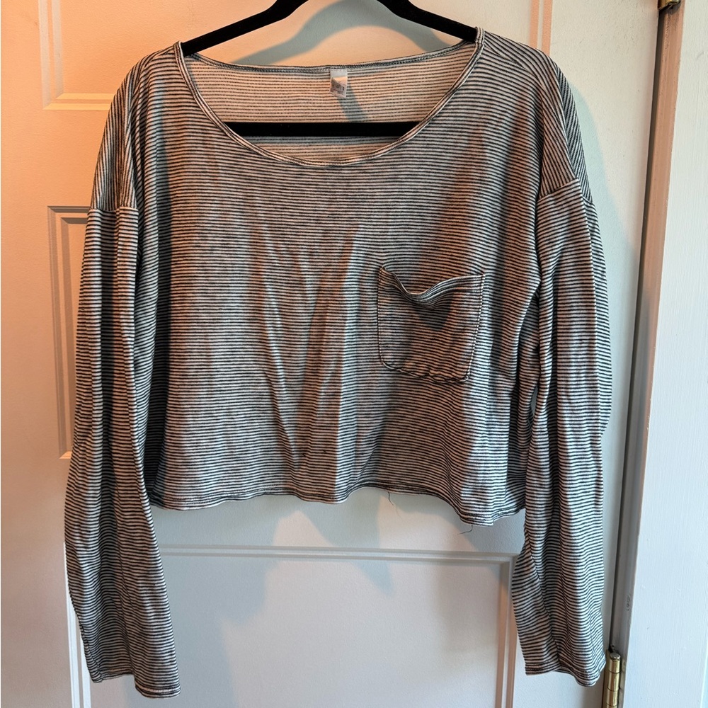 American Apparel Cropped Long Sleeve Tee
